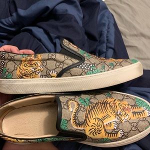 Authentic Gucci Sneakers w/box